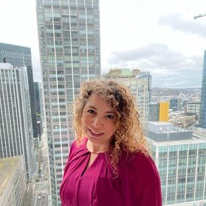 Specializing in vintage and brand name clothing.